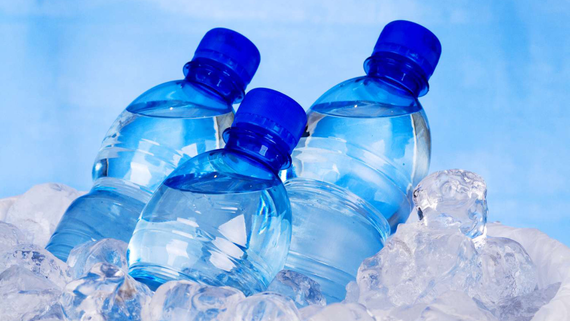 Wat is werklik in gebottelde water? Nuwe navorsing skep talle vrae